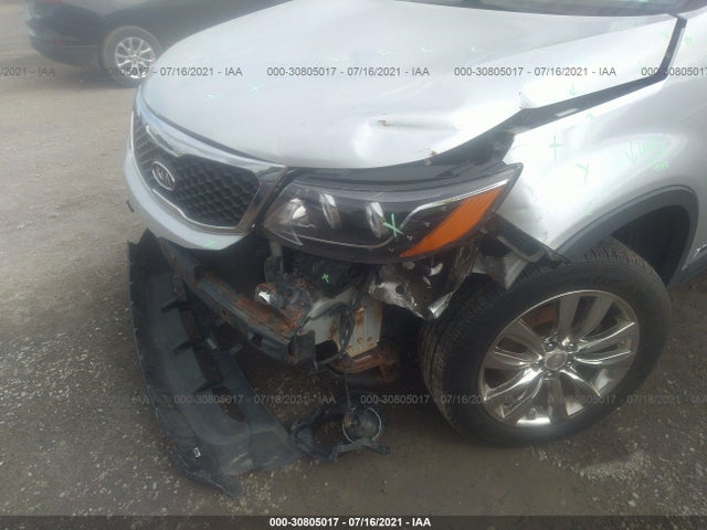 2011 KIA SORENTO VIN: 5XYKUDA13BG034832