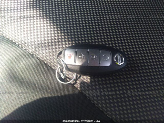 5N1DR2MM0HC686319 Nissan Pathfinder Sv
