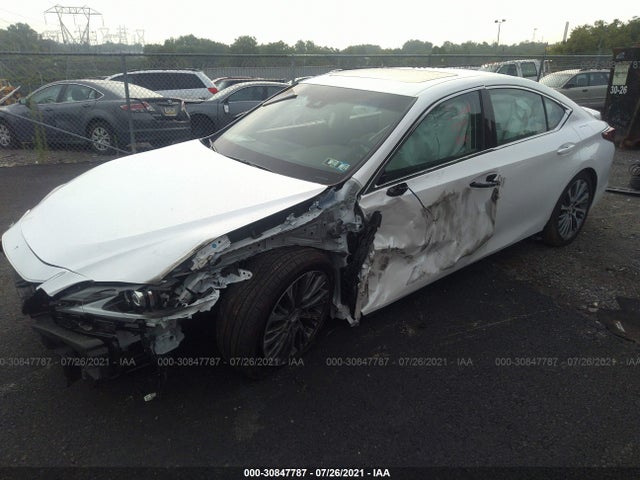 2021 Lexus ES, VIN: 58AD11D12MU005582