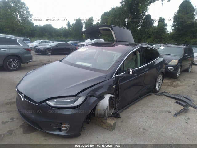 2019 Tesla Model X, VIN: 5YJXCAE29KF160453
