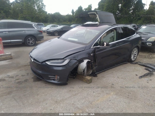 2019 Tesla Model X, VIN: 5YJXCAE29KF160453