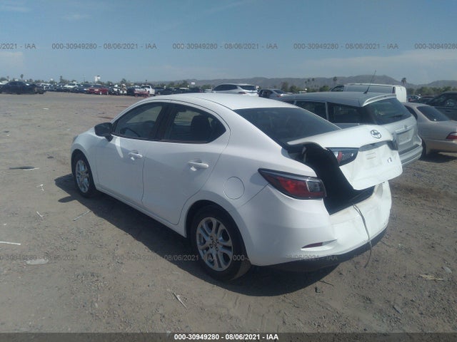 2016 Scion IA, VIN: 3MYDLBZV3GY129841