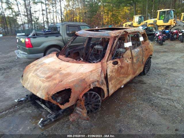 Mini Countryman 2019 WMZYV9C52K3F02657 Image 2