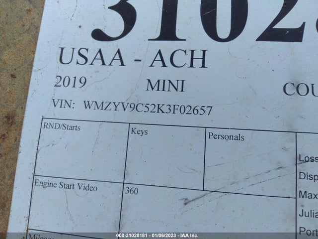Mini Countryman 2019 WMZYV9C52K3F02657 Image 9
