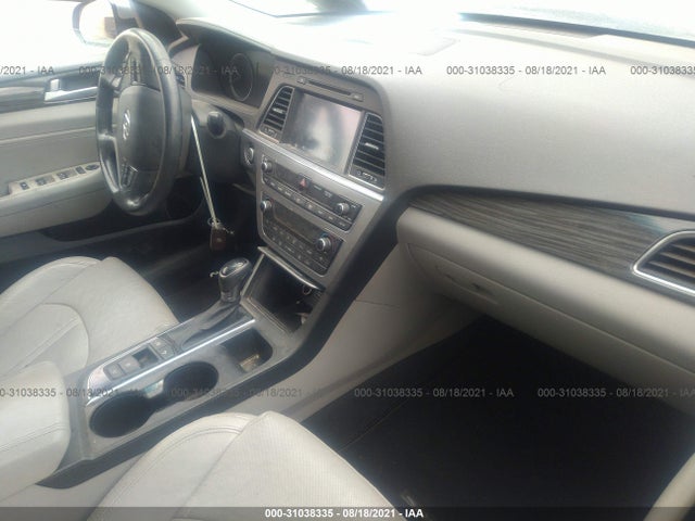 2015 HYUNDAI SONATA VIN: 5NPE34AF8FH132300