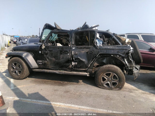 1C4HJXDG8JW166930 Jeep Wrangler Unlimited Sport S