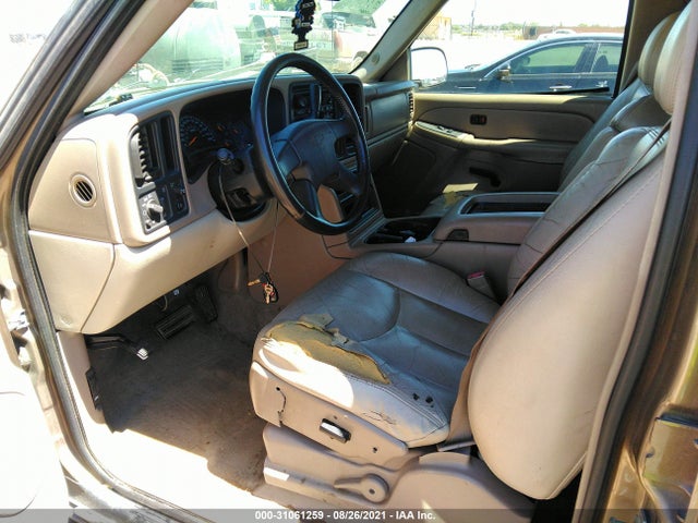 31061259 :رقم المزاد ، 1GNEC16Z04J246093 vin ، 2004 Chevrolet Suburban 1500 Ls مزاد بيع