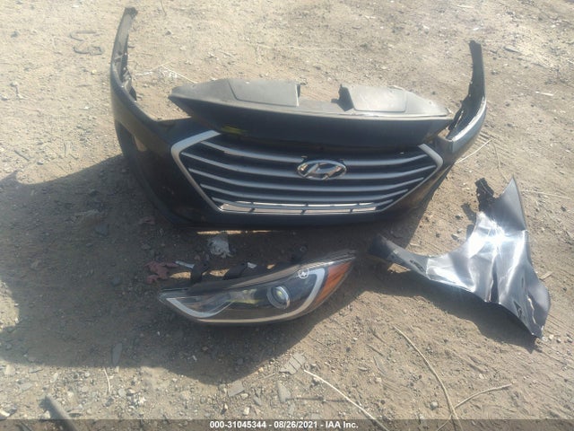 Hyundai ELANTRA SE 2018 KMHD74LF0JU525134 Image 4