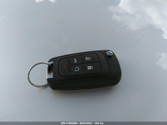 2015 Buick Regal, VIN: 2G4GT5GX3F9121847
