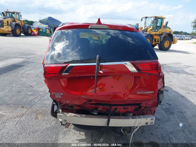 Mitsubishi Outlander Le 2018 JA4AD3A36JZ018500 Image 15