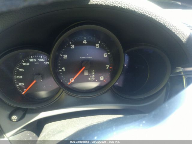 2017 PORSCHE MACAN WP1AA2A57HLB82201 Photo 6