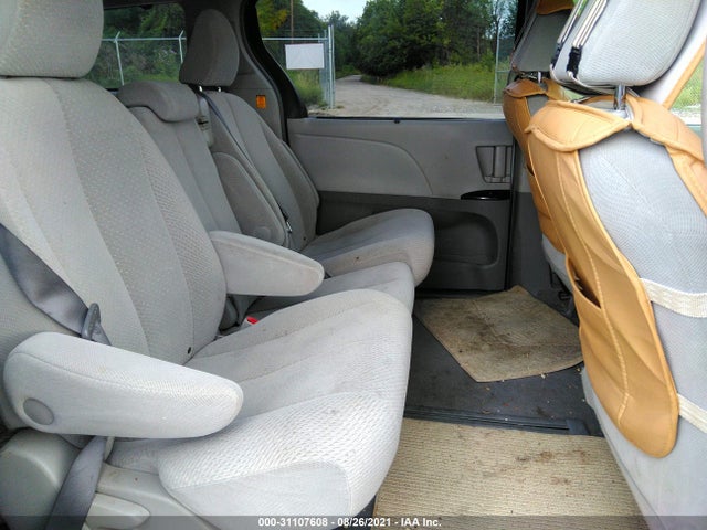 31107608 :رقم المزاد ، 5TDKK3DC3BS072593 vin ، 2011 Toyota Sienna Le مزاد بيع