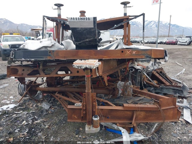 4EZFD2923M6110332 Kz Kzrv D250red