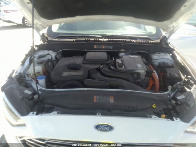 3FA6P0RUXJR269397 Ford Fusion Hybrid Titanium
