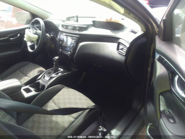 JN1BJ1CR2HW140326 Nissan Rogue Sport Sv