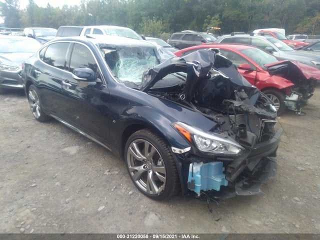 2018 Infiniti Q70, VIN: JN1BY1PR4JM370117
