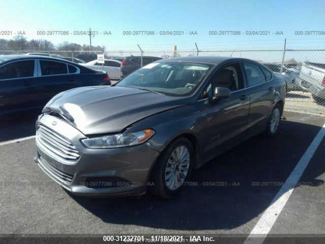 Ford Fusion S Hybrid 2014 3FA6P0UU0ER398360 Image 2