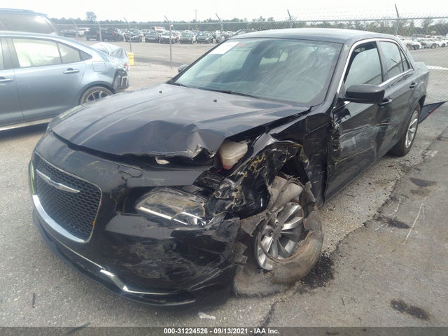Chrysler 300 Touring 2018 2C3CCAAG0JH308292 Image 2