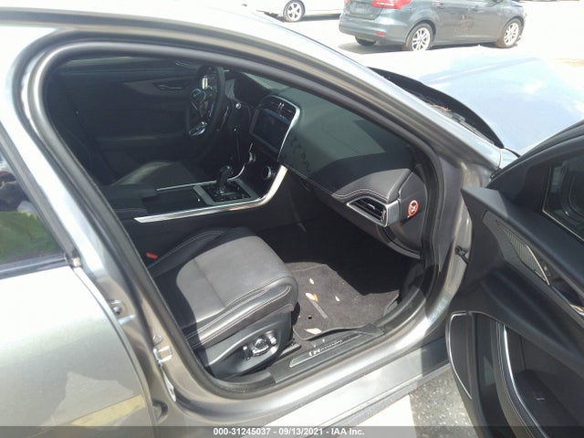 2020 Jaguar XE, VIN: SAJAT4GX1LCP55958