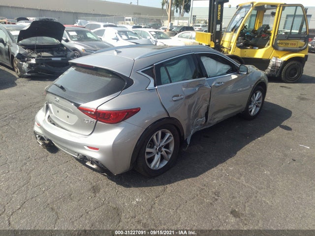 2019 Infiniti QX30, VIN: SJKCH5CP1KA010493