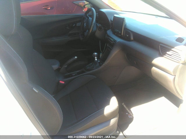 2020 Hyundai Veloster, VIN: KMHT36AH0LU003453