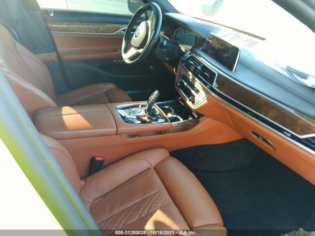 2017 BMW 7 SERIES WBA7F2C55HG421387 Photo 4