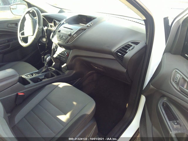 2017 Ford Escape, VIN: 1FMCU0F71HUC05784