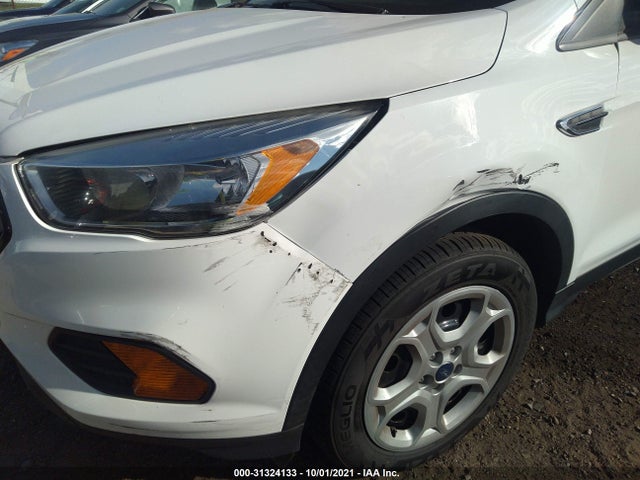 2017 Ford Escape, VIN: 1FMCU0F71HUC05784