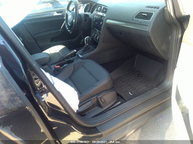 2018 Volkswagen Golf, VIN: 3VWD17AU8JM753408