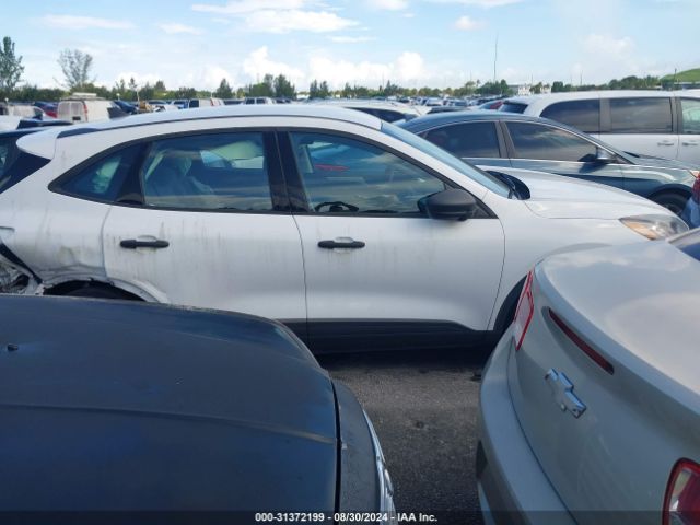 1FMCU0F61MUA36822 Ford ESCAPE S