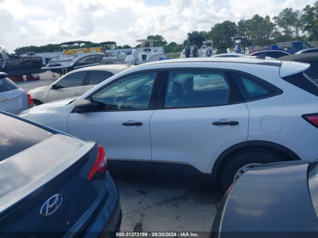 1FMCU0F61MUA36822 Ford ESCAPE S