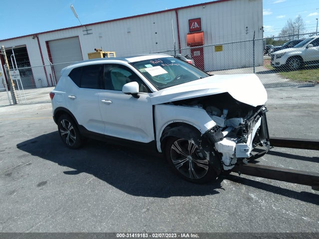 2021 Volvo XC40, VIN: YV4162UL3M2569600