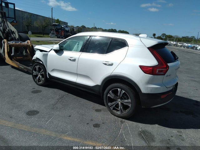 2021 Volvo XC40, VIN: YV4162UL3M2569600