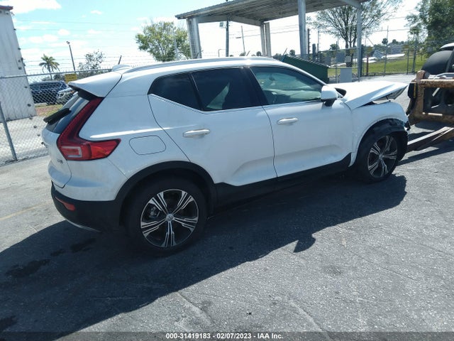 2021 Volvo XC40, VIN: YV4162UL3M2569600