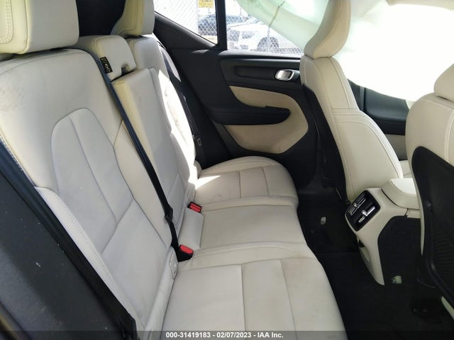 2021 Volvo XC40, VIN: YV4162UL3M2569600