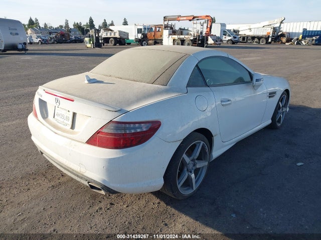 WDDPK4HA8FF111565 Mercedes-Benz SLK 250