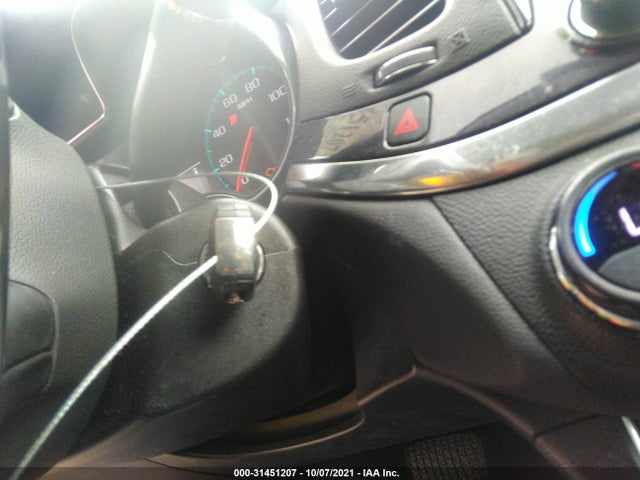 Chevrolet IMPALA LT 2017 2G1105S31H9174338 Image 11