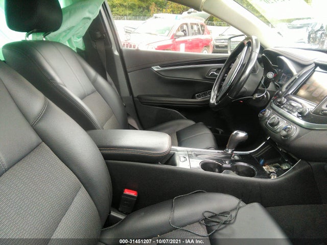 Chevrolet IMPALA LT 2017 2G1105S31H9174338 Image 5