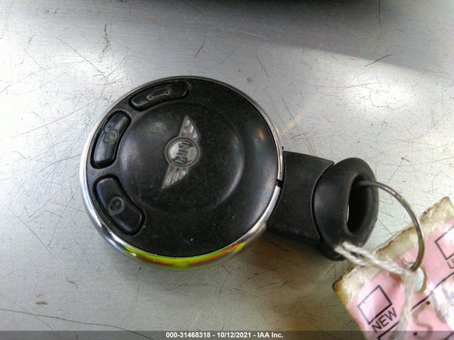 2007 MINI COOPER WMWMF33517TT56682 Photo 10