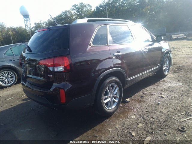 2015 KIA SORENTO LX VIN: 5XYKTDA62FG575357