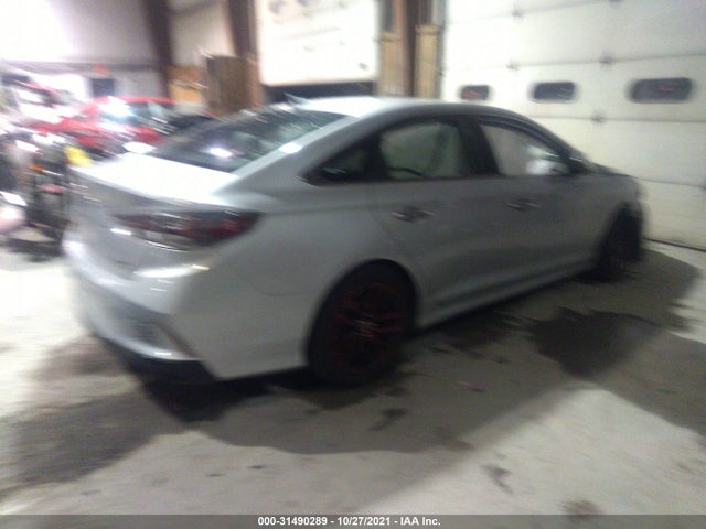 2019 Hyundai Sonata, VIN: KMHE24L34KA090906