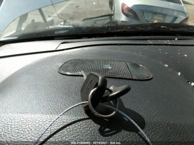 1FTMF1C84HKC02587 Ford F-150 Xl