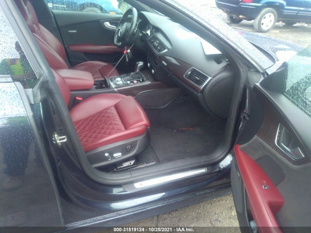 2017 Audi S7, VIN: WAUWFAFC8HN015440