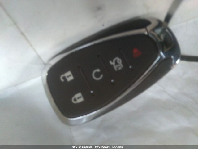1G1ZE5STXHF195930 Chevrolet MALIBU 1LT