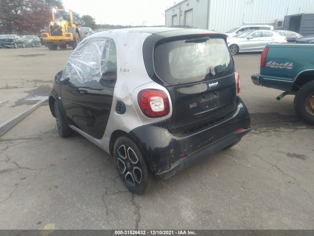 2016 Smart Fortwo, VIN: WMEFJ5DA8GK059353