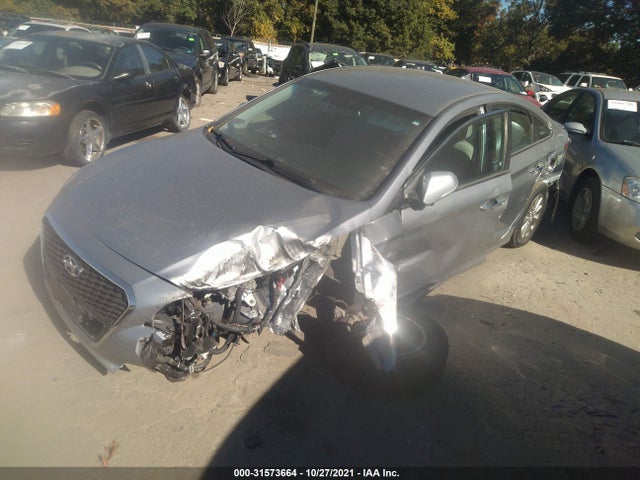 2016 Hyundai Sonata, VIN: KMHE24L1XGA027945