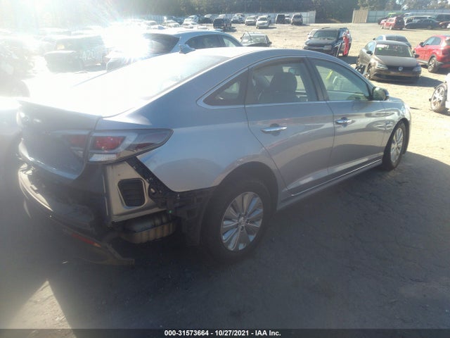 2016 Hyundai Sonata, VIN: KMHE24L1XGA027945