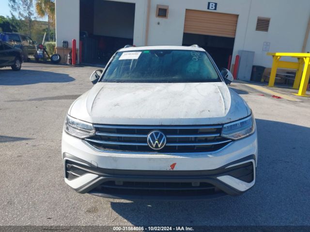 3VV3B7AX5NM009472 Volkswagen Tiguan 2.0t Se
