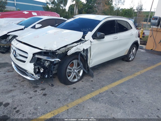 2015 MERCEDES-BENZ GLA 250 WDCTG4GB9FJ053560 Photo 1