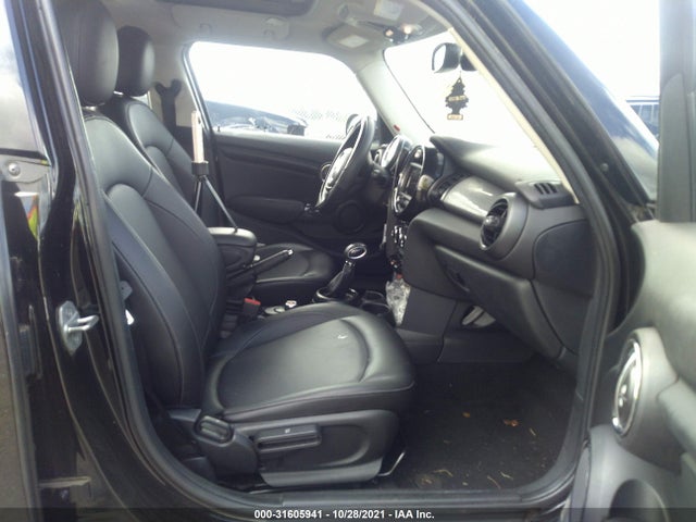 2017 Mini Hardtop, VIN: WMWXU1C57H2E18183